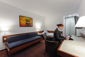 Télévision de 70 cm avec chaînes par câble