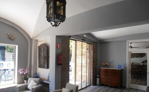 26-inch LCD TV with digital channels, TV - Hotel Marblau Tossa (Tossa de Mar)