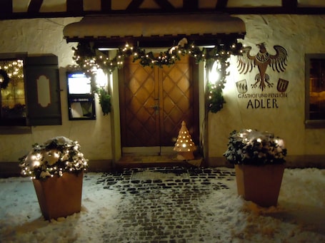Ingresso della struttura. Gasthof Adler