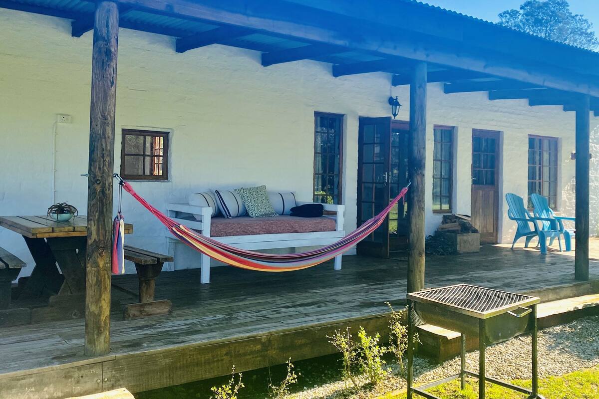 Honey Badger Forest Cottage 2 | Terrasse/patio