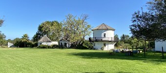 Bella Manga Country Escape