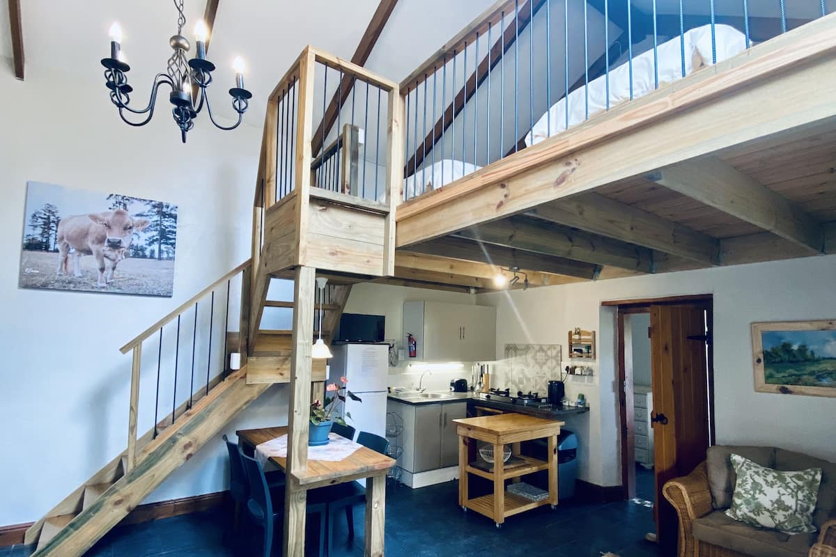 Macaw Self-Catering Suite | Woonruimte