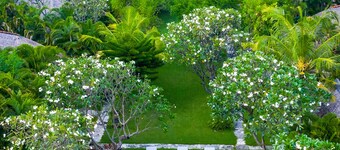 Taman Selini Wahana Beach Bungalows