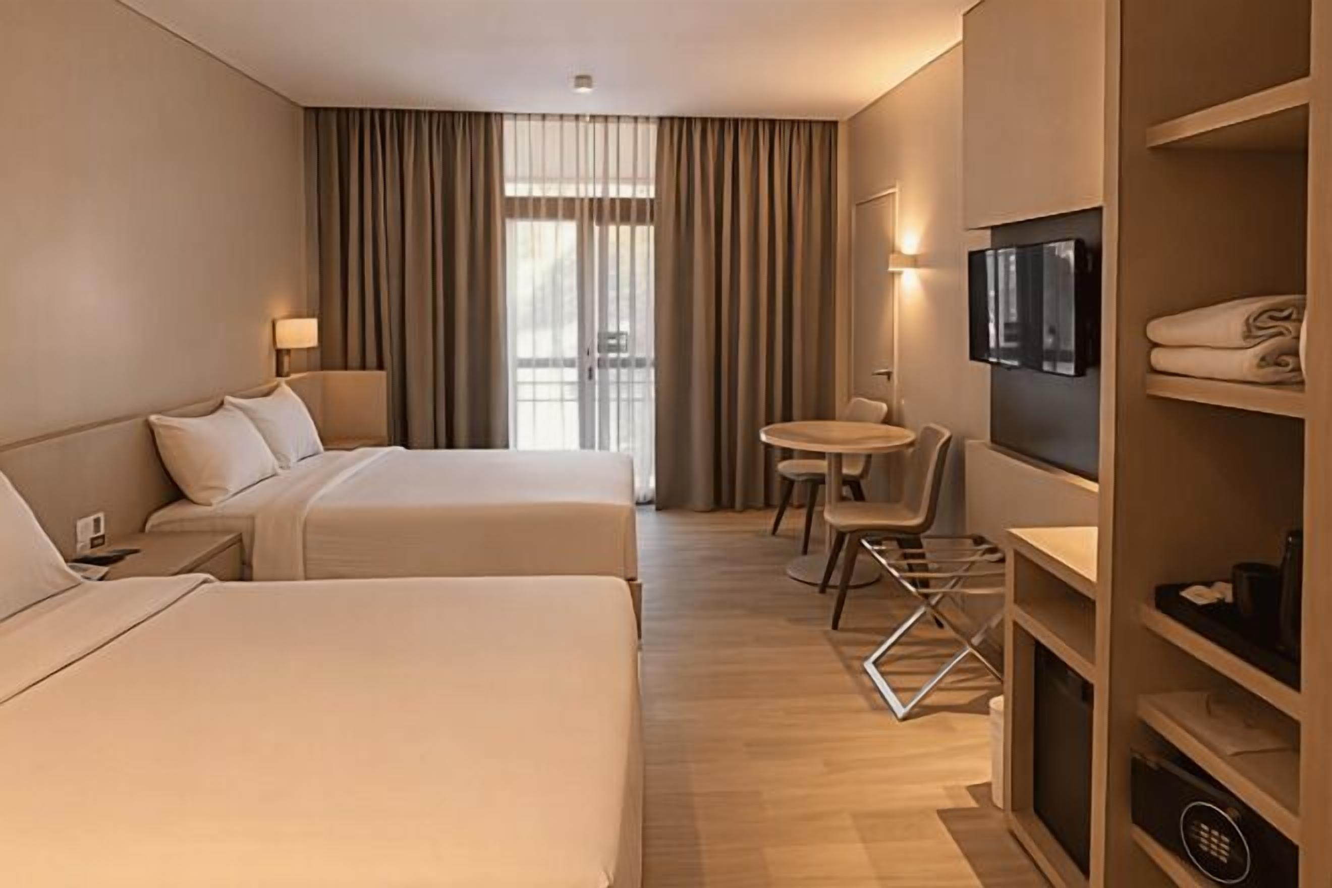 In-room safe, desk, iron/ironing board, free WiFi