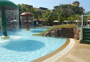 2 outdoor pools, pool umbrellas, pool loungers