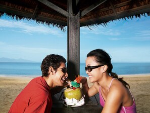 Private beach, beach cabanas, sun-loungers, beach towels - Resorts World Kijal (Kijal)