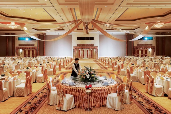 Banquet hall