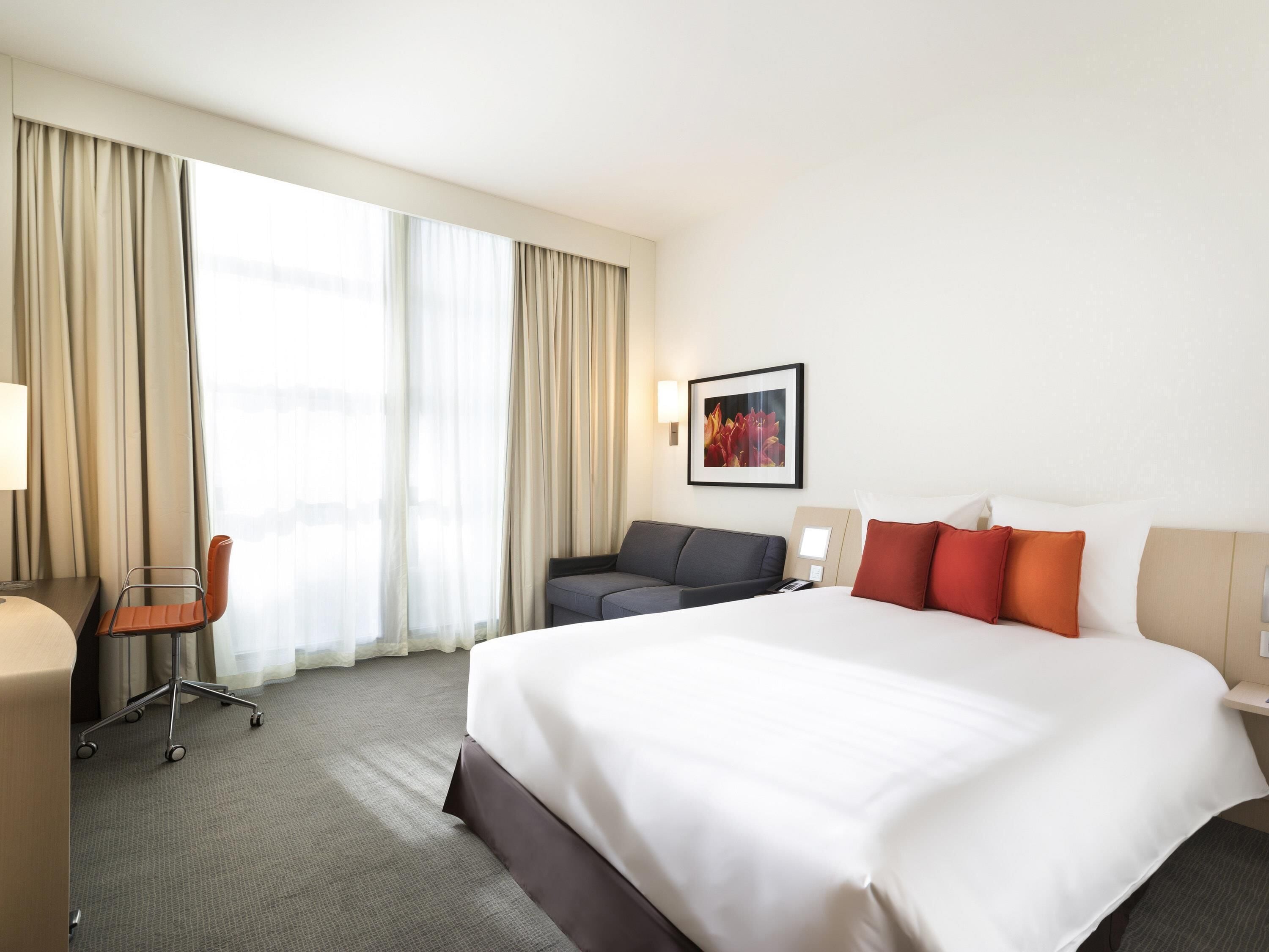 Rom – superior, 1 queensize-seng med sovesofa | Minibar, safe på rommet, individuelt dekorert og skrivebord