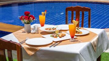 Khu ẩm thực ngoài trời