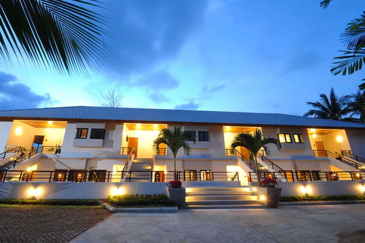 Studio, 2 Twin Beds | Premium bedding, pillowtop beds, in-room safe, individually decorated