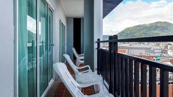 Suite 4 Pax | Balcony