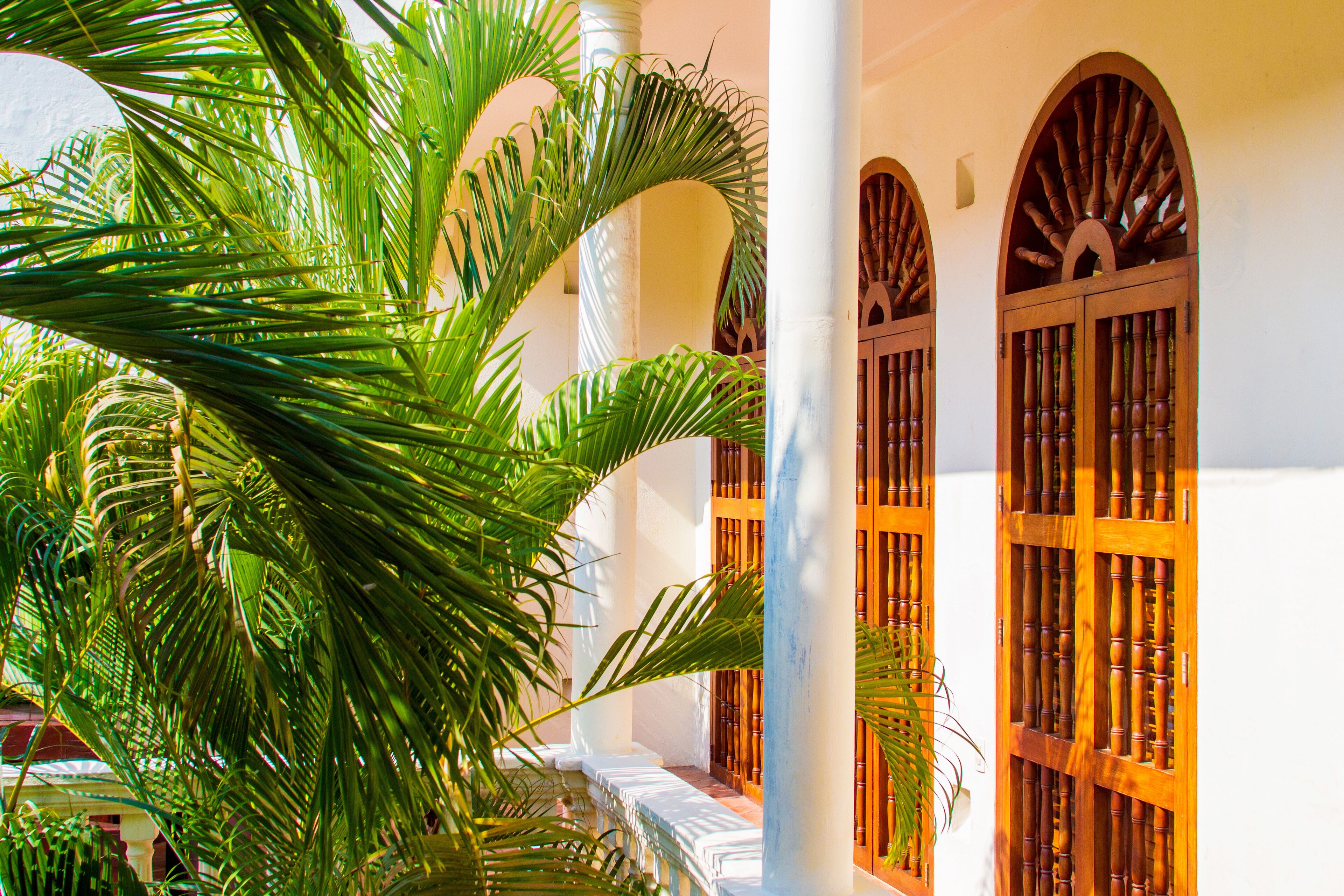 42-inch led tv with satellite channels, tv, ipod dock