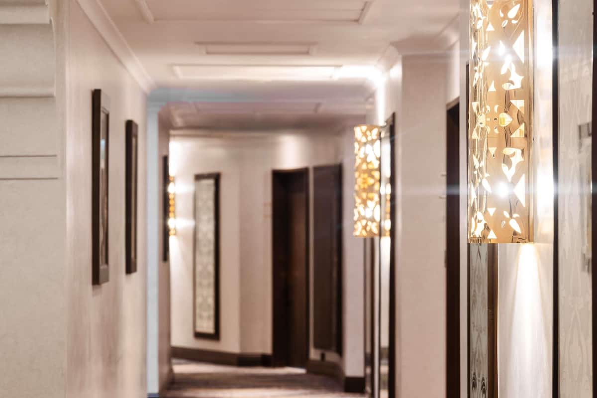 1 bedroom, Egyptian cotton sheets, premium bedding, Select Comfort beds