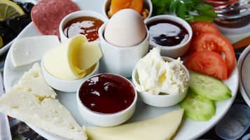 Breakfast meal