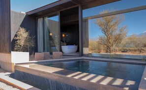 Superior kamer | Luxe beddengoed, donsdekens, pillowtop-bedden, een gratis minibar