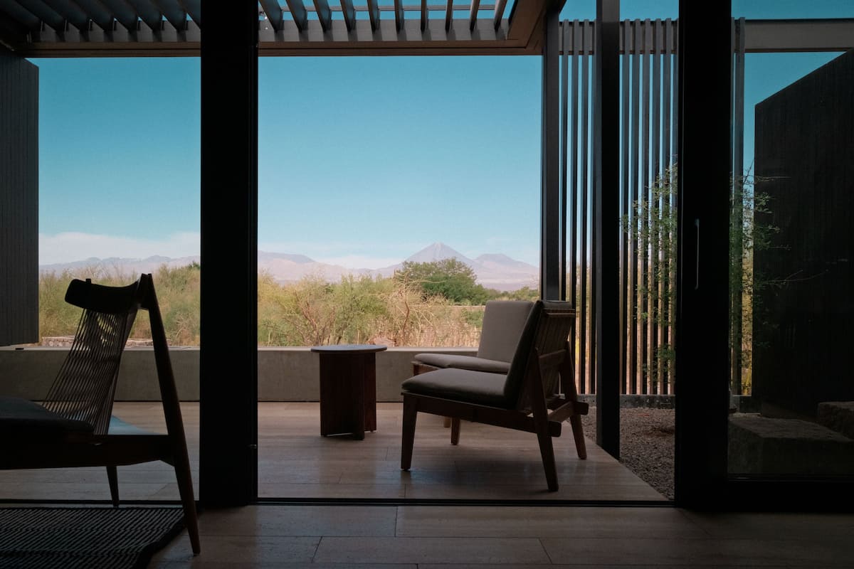 room | premium bedding, down duvets, pillow-top beds, free minibar