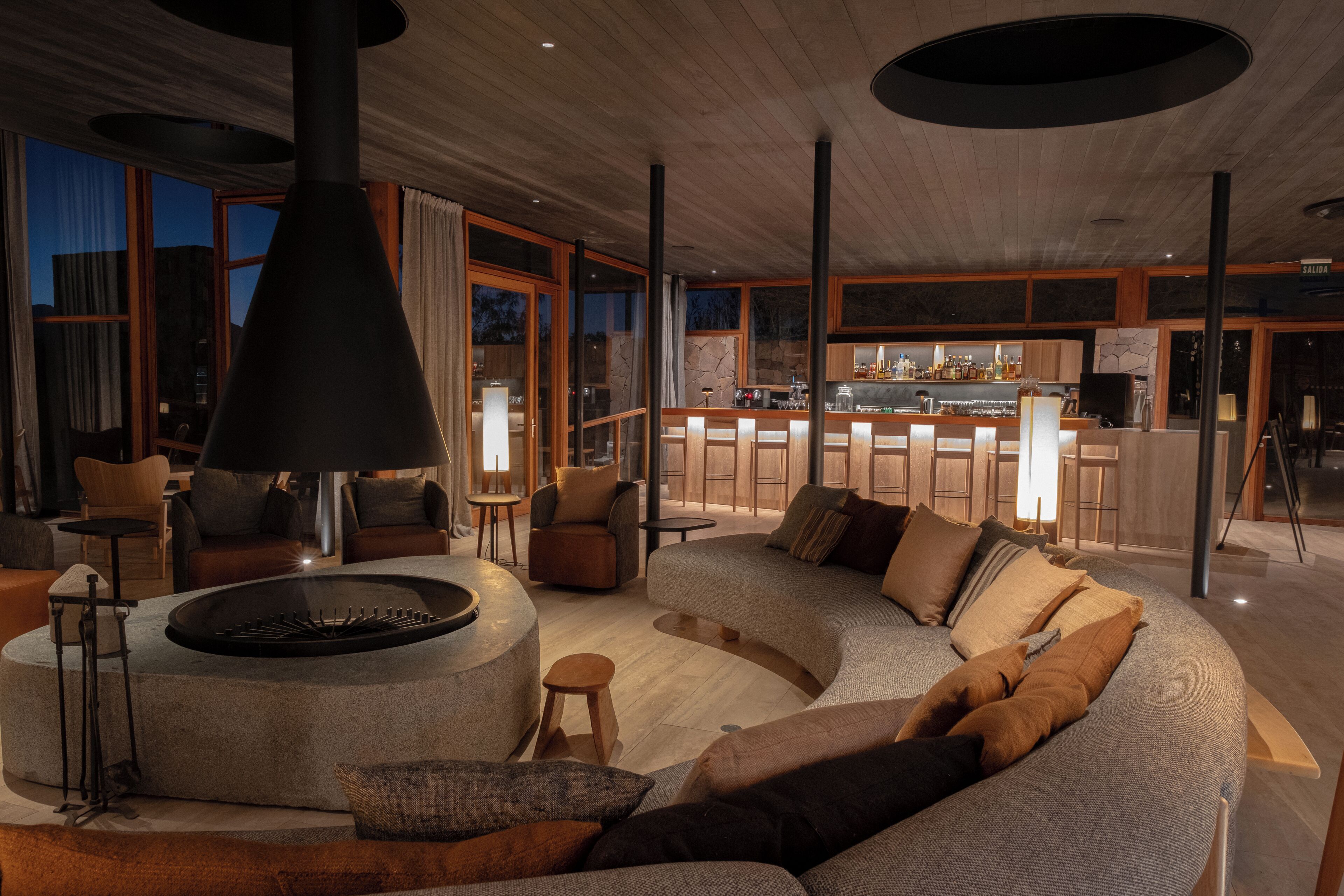 breakfast, lunch, dinner served; pool views