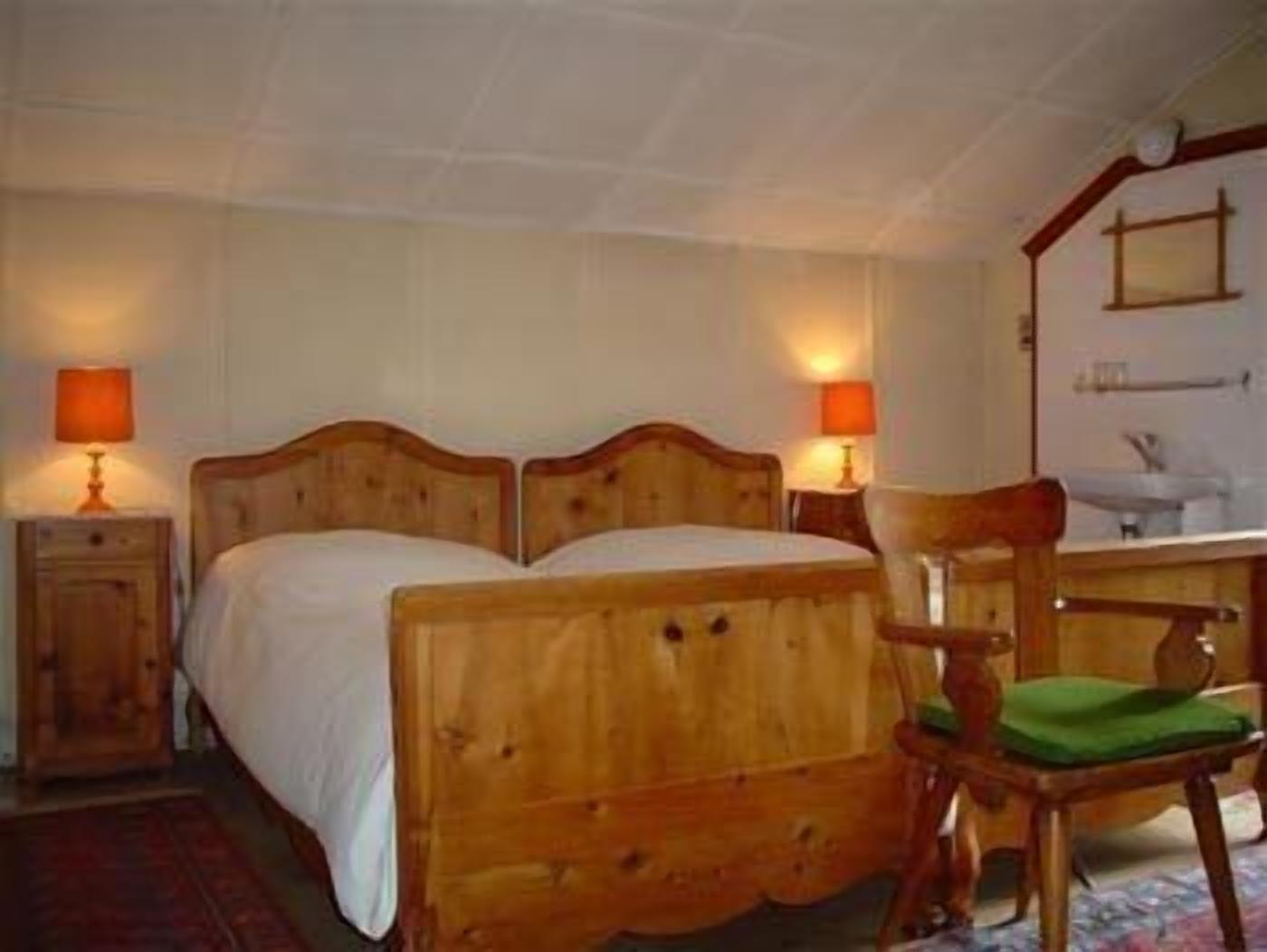 triple room | in-room safe, desk, free cots/infant beds, rollaway beds