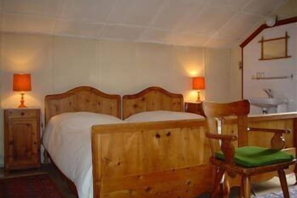 triple room | in-room safe, desk, free cots/infant beds, rollaway beds