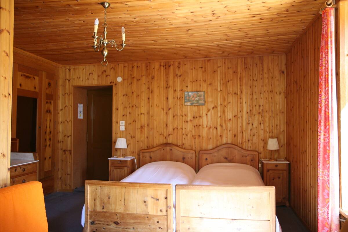 in-room safe, desk, free cots/infant beds, rollaway beds