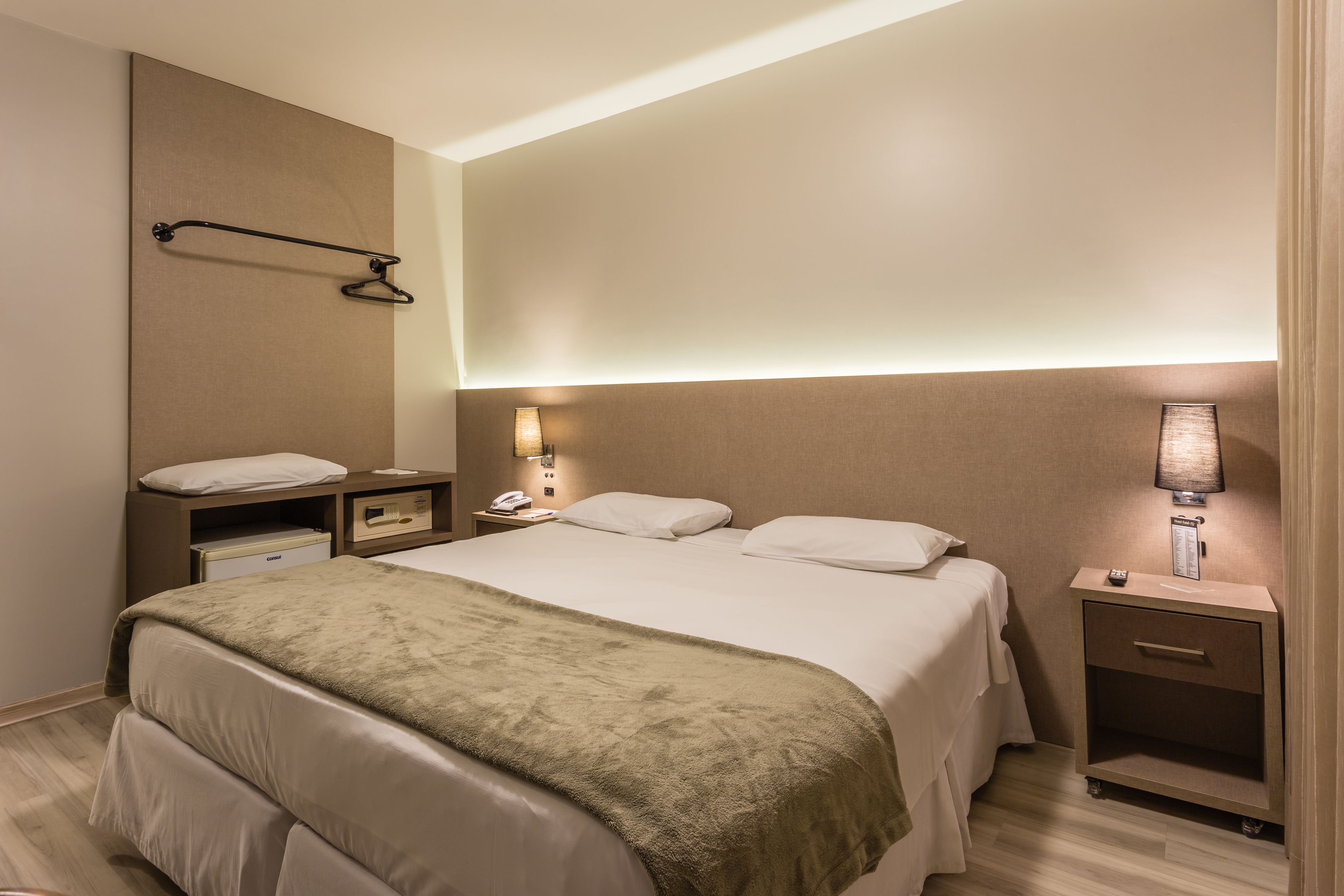 standard double room | minibar, in-room safe, desk, laptop workspace