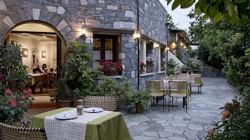 Breakfast, lunch, dinner served; Greek cuisine, ocean views