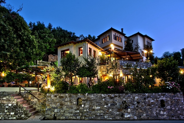 Fachada de la propiedad