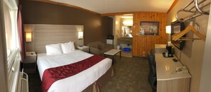 Room, 1 King Bed | Soundproofing, iron/ironing board, free cots/infant beds, free WiFi - Knights Inn Huntsville, ON (Huntsville)