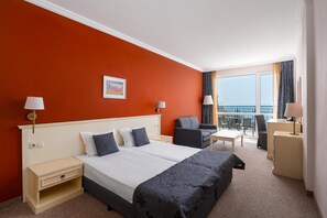 Minibar, desk, iron/ironing board, free WiFi