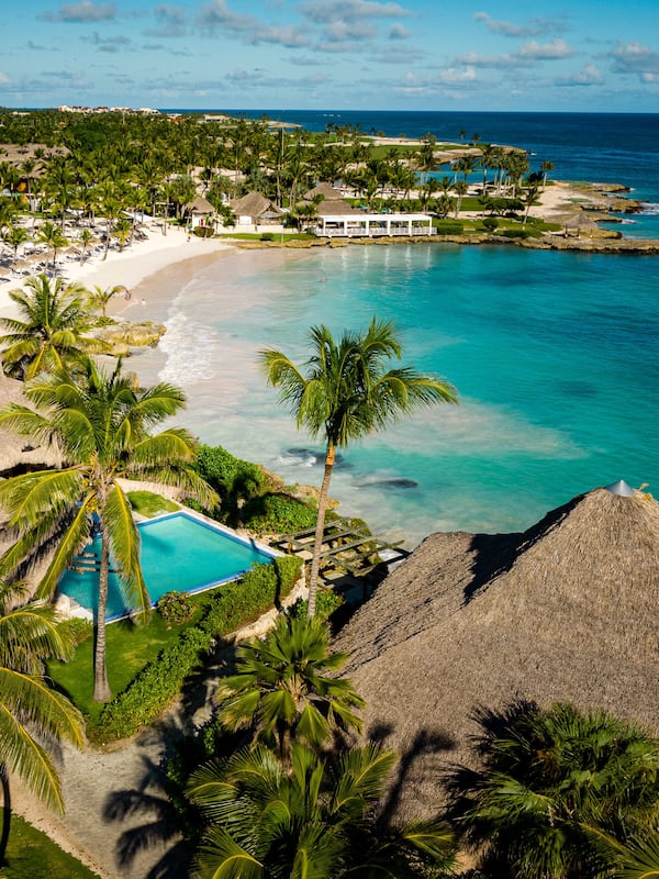 Bungalow, 2 Bedrooms, Oceanfront | Egyptian cotton sheets, premium bedding, down comforters