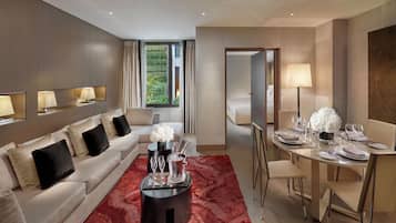 Couture Suite, Suite | Coin séjour | Télévision LCD de 107 cm avec chaînes numériques, télévision
