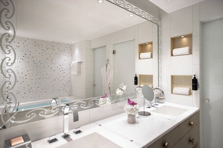 Mandarin Oriental, Paris - Image 56
