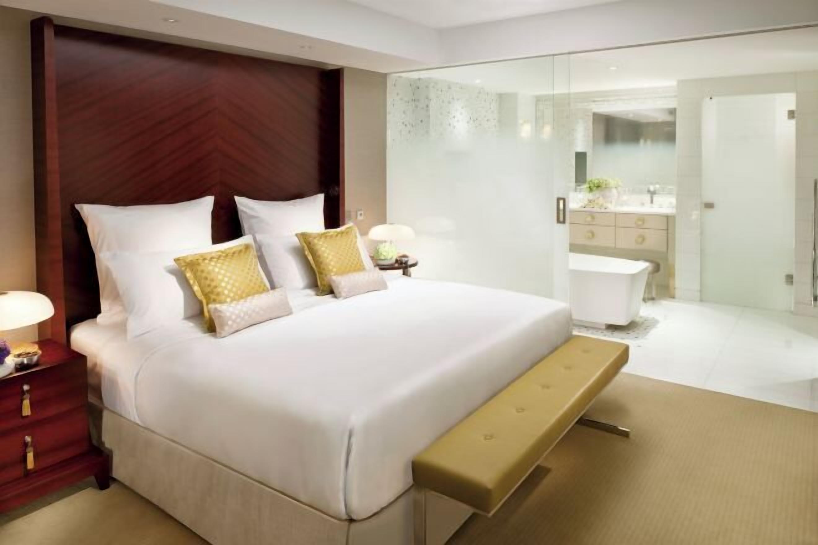 Roba de llit d'alta qualitat, minibar i caixa forta a l'habitació 