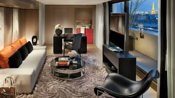 Panoramic Suite | Premium bedding, minibar, in-room safe, desk