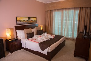 Apartment, 2 Bedrooms | 1 bedroom, in-room safe, desk, iron/ironing board - Dusit Pearl Coast Premier Hotel Apartments (Dubai)
