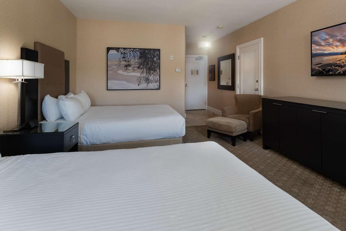 Premium bedding, pillow-top beds, in-room safe, individually decorated