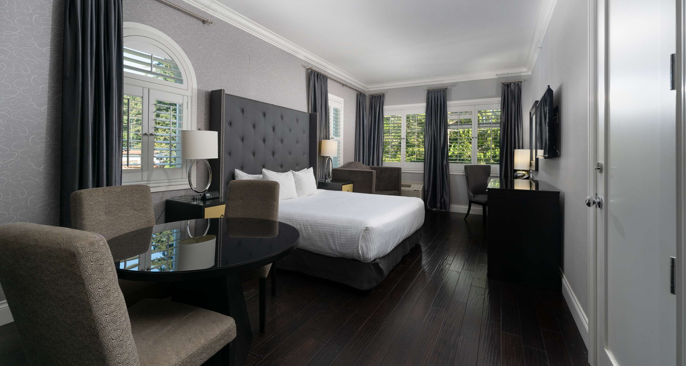 standard room, 1 king bed, non smoking, kitchen (with sofabed) | premium bedding, pillow-top beds, in-room safe, individually decorated