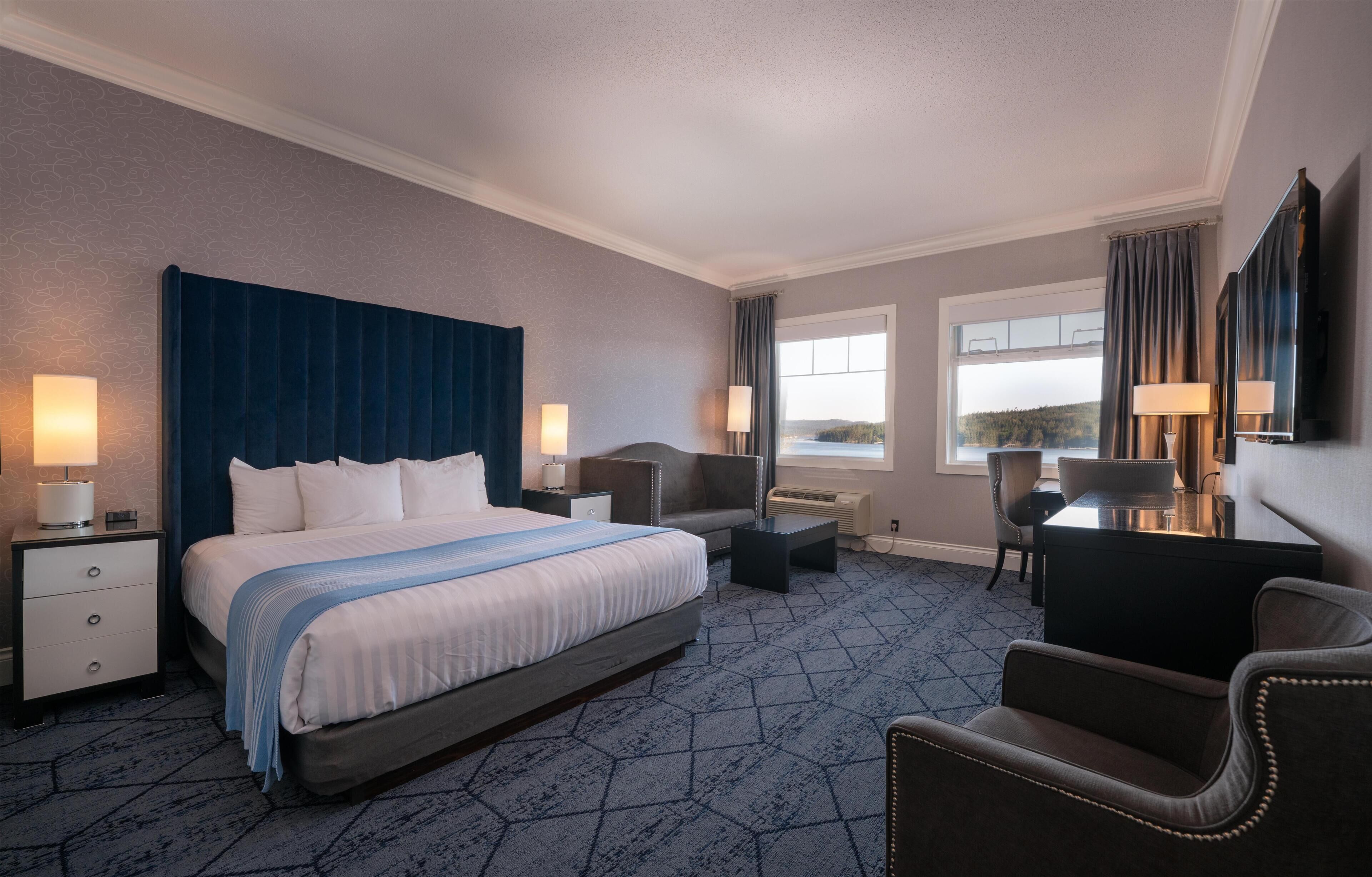 Standard Room, 1 King Bed, Non Smoking, Ocean View (Prestige Floor) | Premium bedding, pillowtop beds, in-room safe, individually decorated