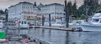 Prestige Oceanfront Resort, WorldHotels Luxury