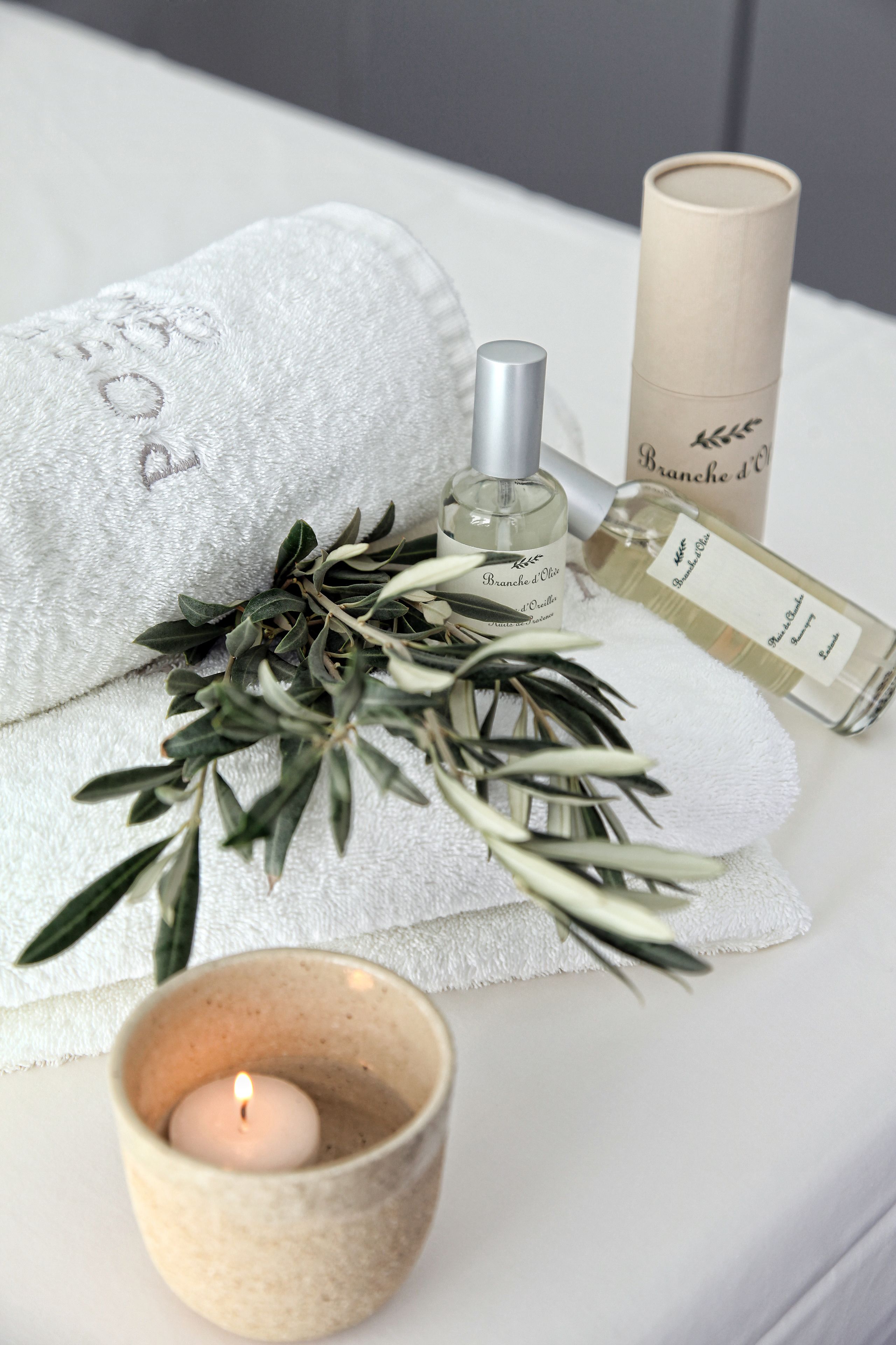 sauna, body treatments, aromatherapy, body wraps, body scrubs, facials