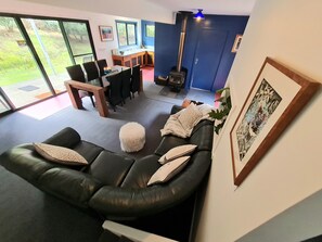 Family House, 2 Bedrooms, Accessible, Mountain View | Living area | Fireplace