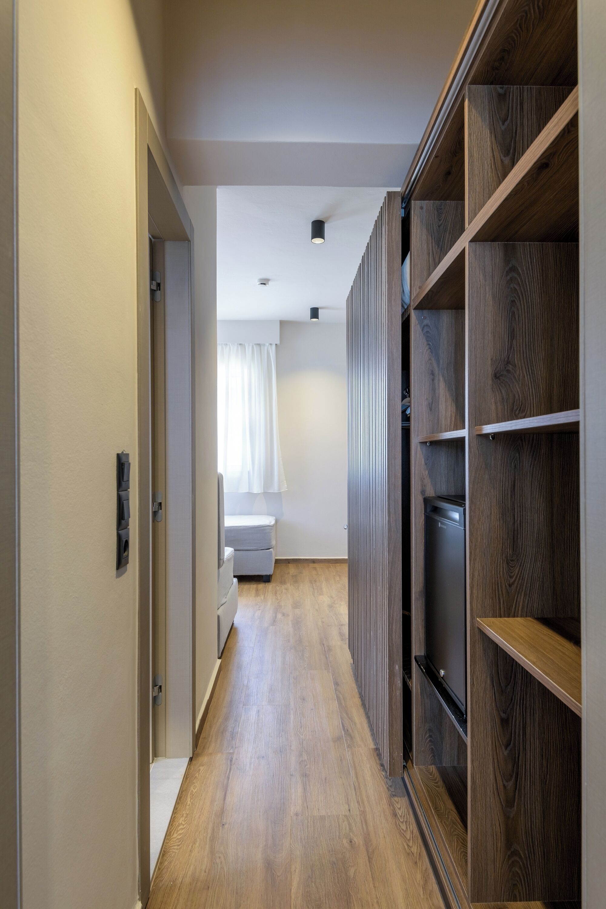 deluxe suite, sea view | 1 bedroom, hypo-allergenic bedding, minibar, in-room safe