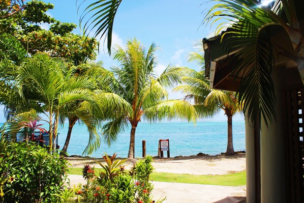 Villa, Ocean View | Premium bedding, in-room safe, individually decorated - Le Uaina Beach Resort (Faleapuna)