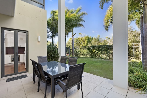 Luxury 3 Bedroom House with Hot Tub | Terrace/patio