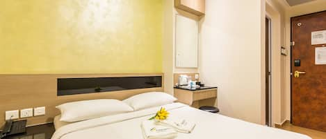 Superior Room, 1 Queen Bed | Free WiFi, bed sheets