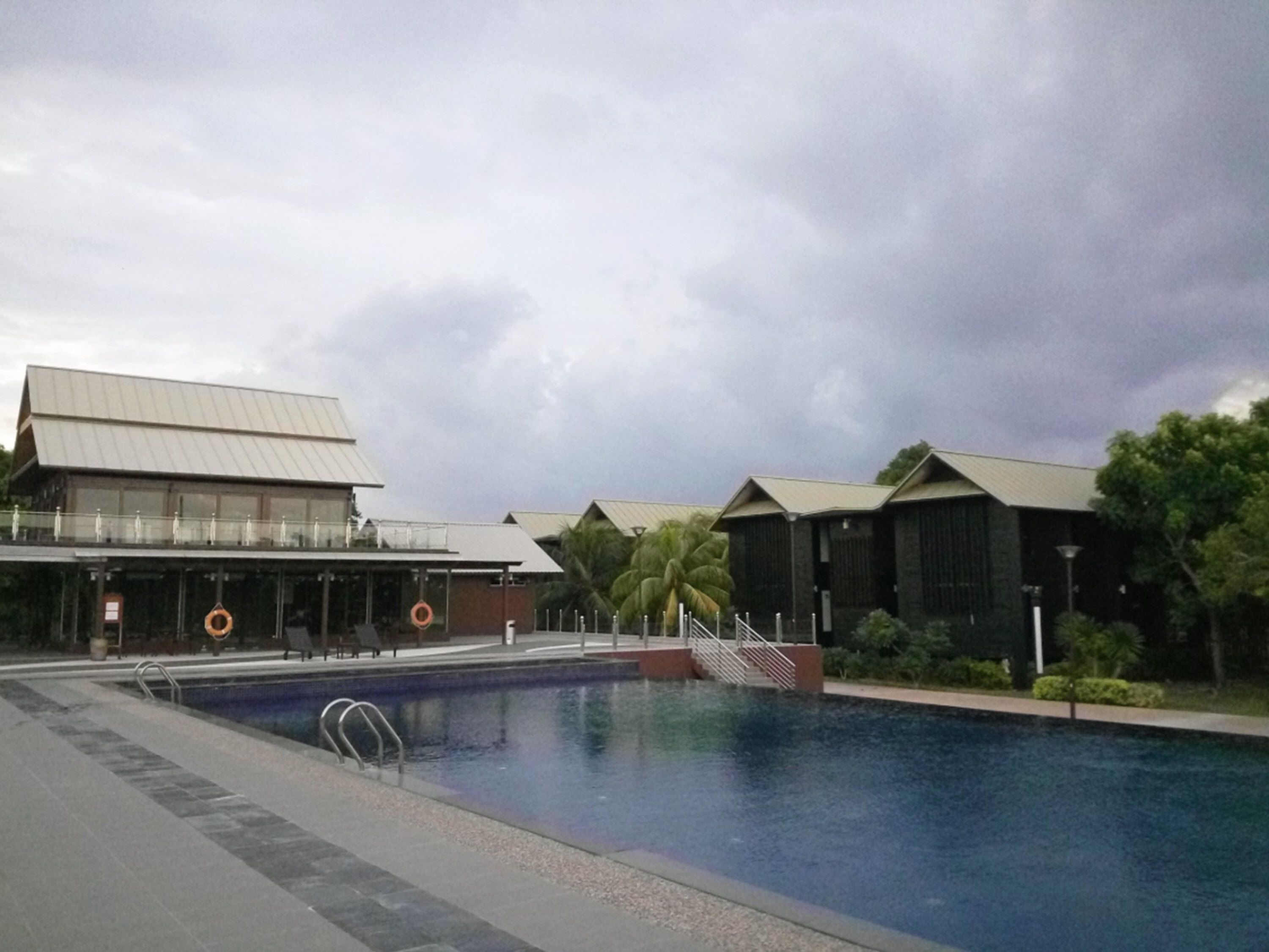 outdoor pool, pool umbrellas