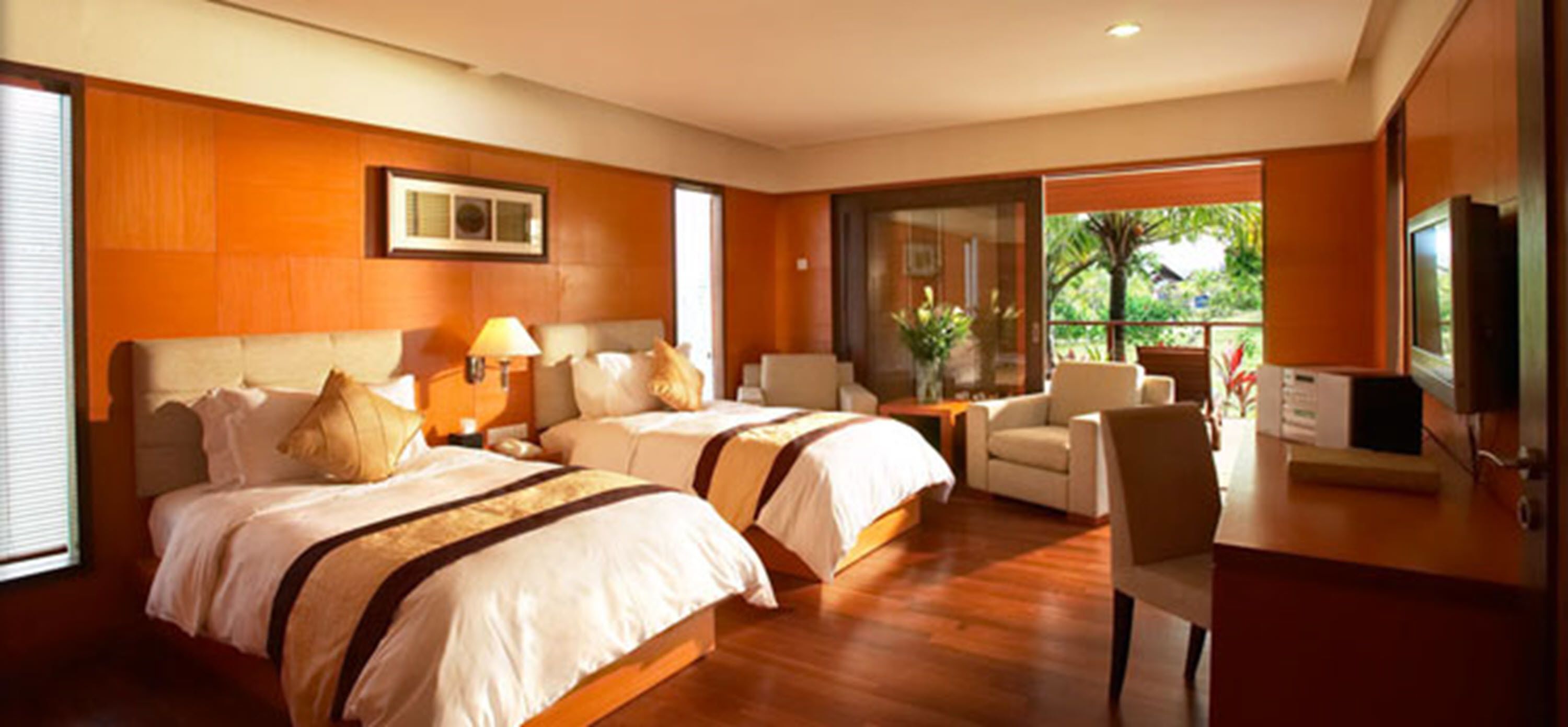 deluxe chalet (sarambi) | minibar, in-room safe, desk, iron/ironing board