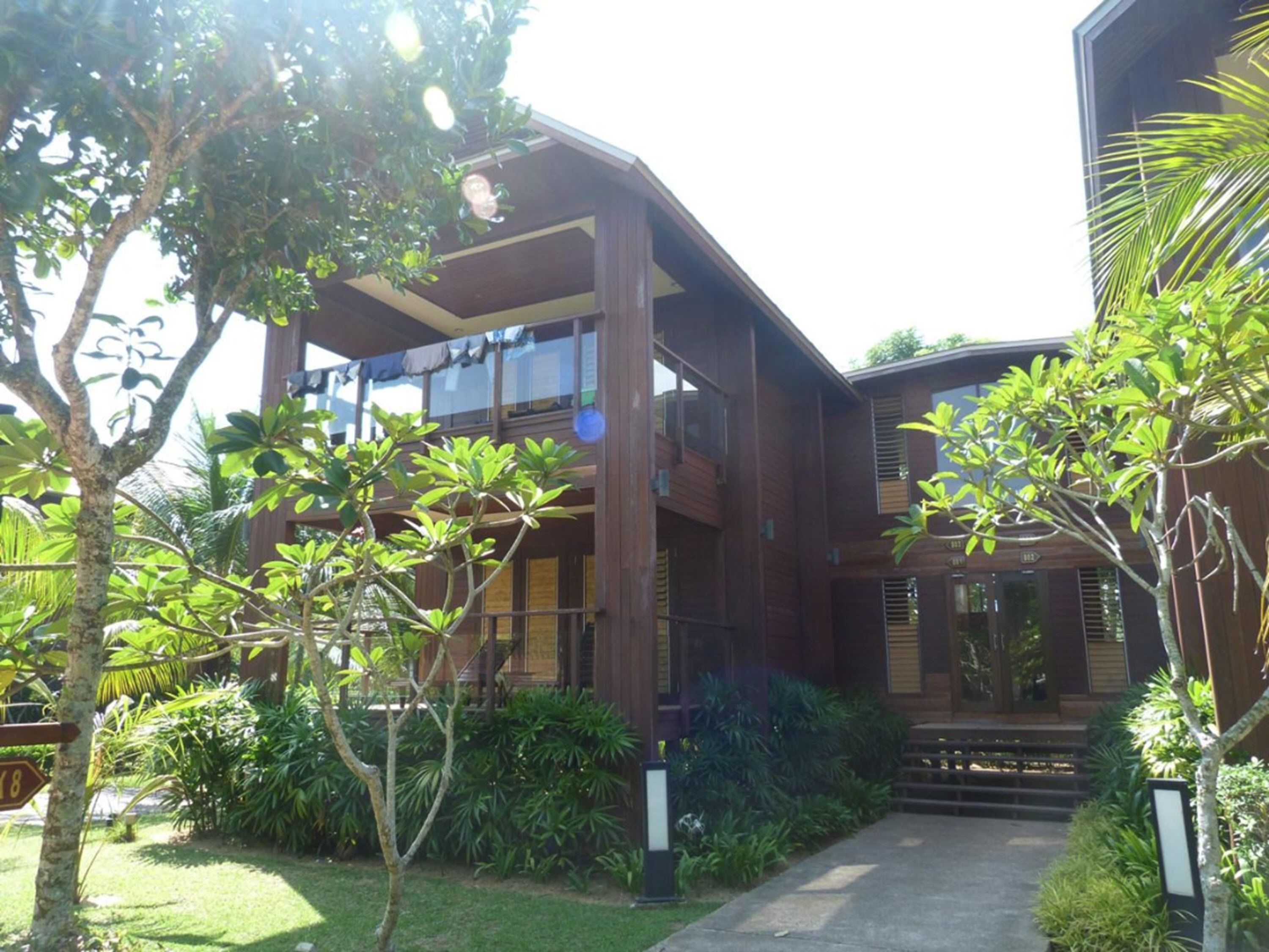 executive chalet (executive deluxe) | minibar, in-room safe, desk, iron/ironing board