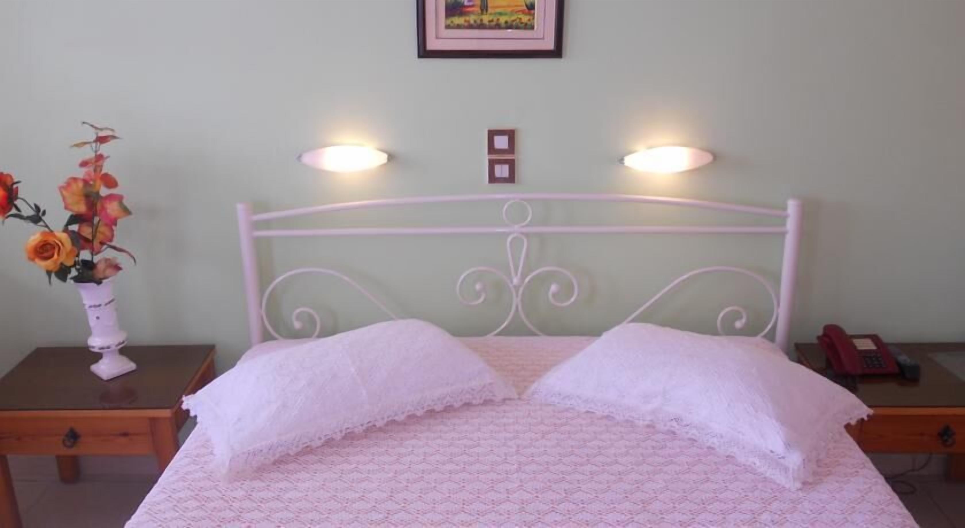 double or twin room | iron/ironing board, free cots/infant beds, free wifi, bed sheets