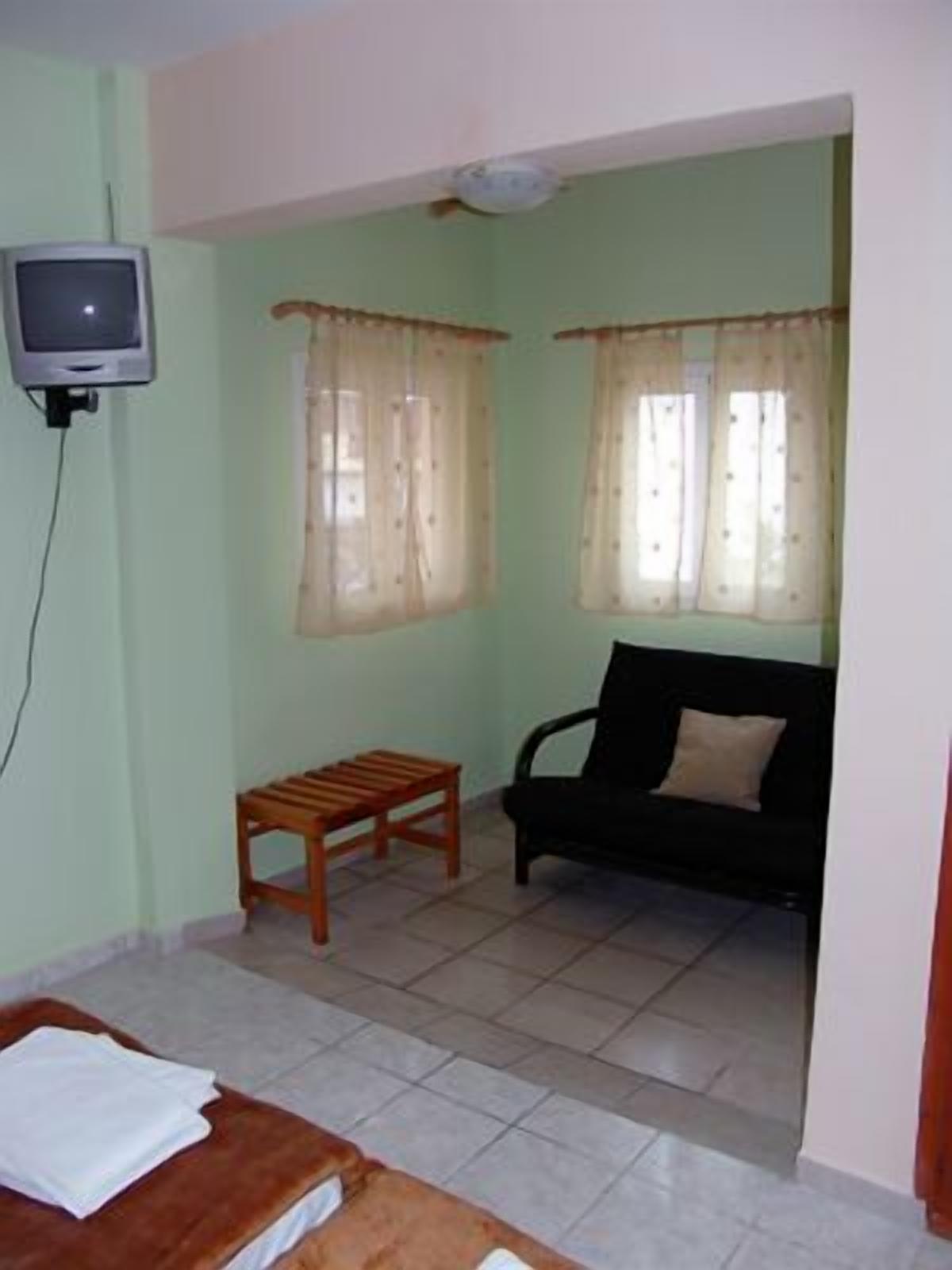 22-inch plasma tv with digital channels, tv